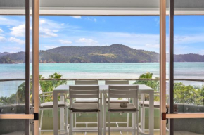 Lagoon Beachfront Lodge 206 on Hamilton Island by HamoRent